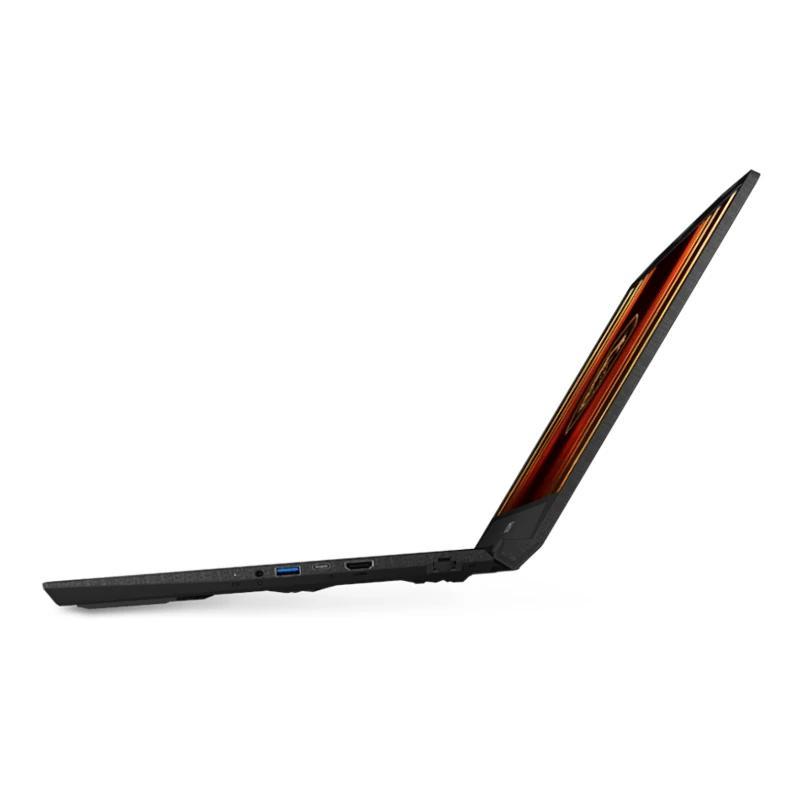 MSI Katana 15HX-086XES i7-14650HX 32 1TB 5070 DOS